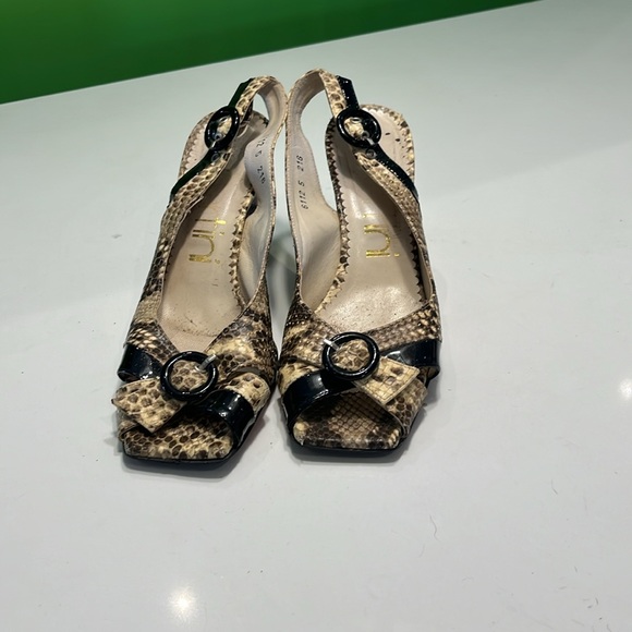 Snake skin patterned leather - open toe and heel - Picture 2 of 4